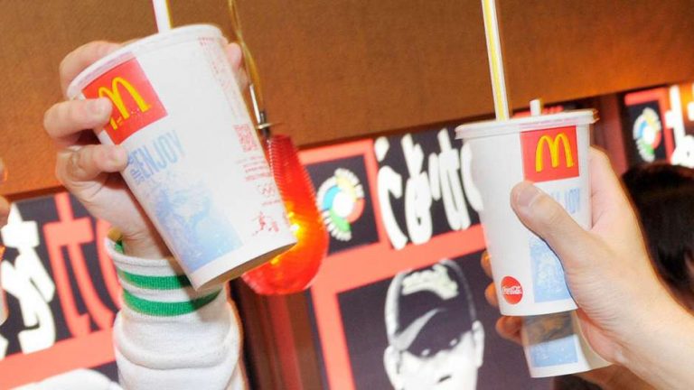 Por qué la Coca-Cola te sabe mejor en el McDonald's