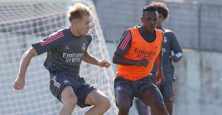 ¿Quién es Sergio Santos, el futbolista que aspira a jubilar a Carvajal?