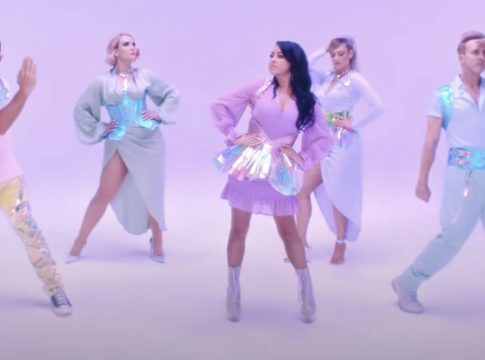 Steps something STEPS something in your eyes