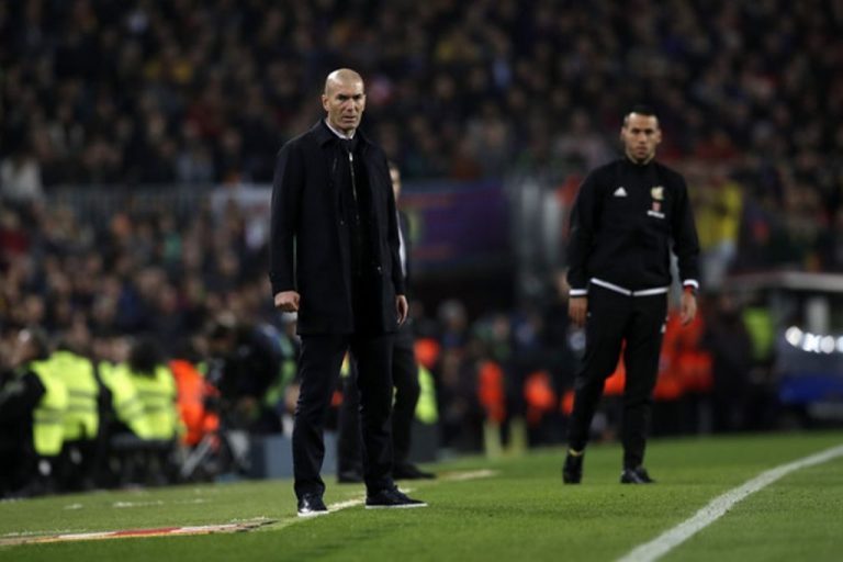 Zidane tiene asegurado un nuevo trabajo por si Florentino prescinde de él