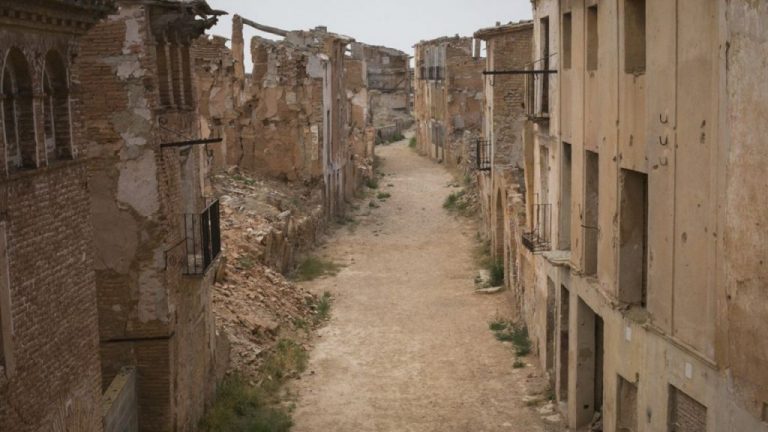 Pueblos de España que puedes comprarte