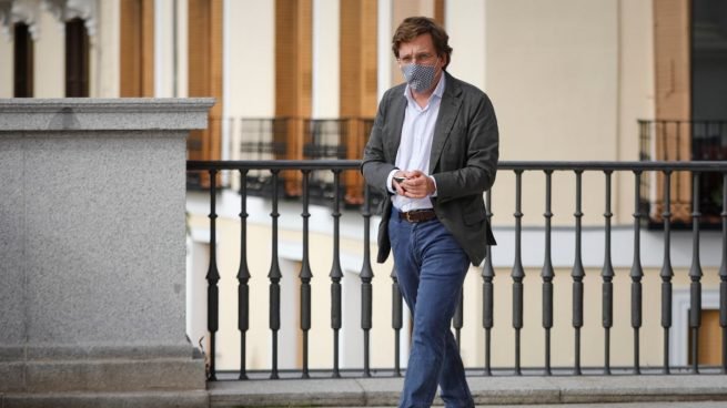 Almeida acusa a Sánchez de 