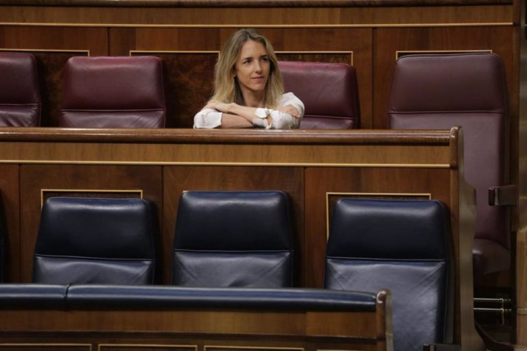 Álvarez de Toledo dice que había más partidarios de abstenerse o apoyar la moción de censura