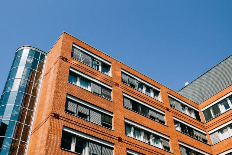 Las claves para que no te timen en un contrato de alquiler