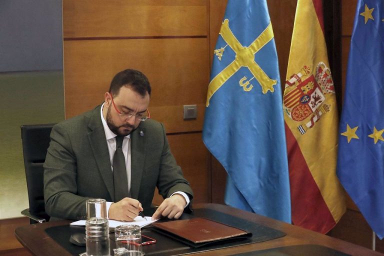 Asturias cierra perimetralmente Oviedo, Gijón y todo su concejo