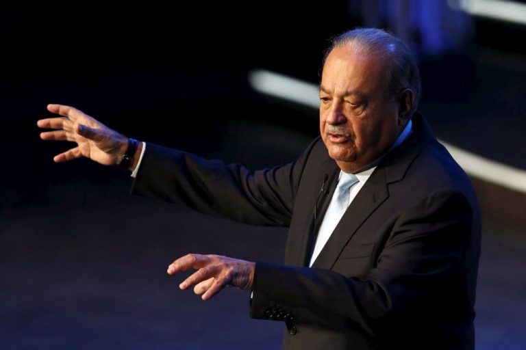 Carlos Slim defiende la jornada semanal de tres días y una jubilación a los 75 años