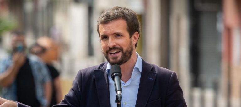 Casado pide reagrupar el constitucionalismo ante la 