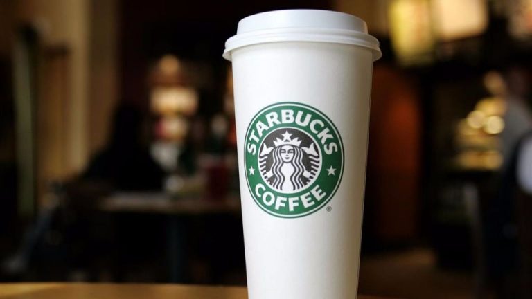 Las situaciones más surrealistas que ocurren en un Starbucks