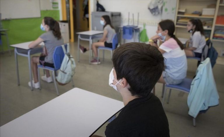 Un total de 81 clases se mantienen en el modelo de enseñanza telemática en Extremadura