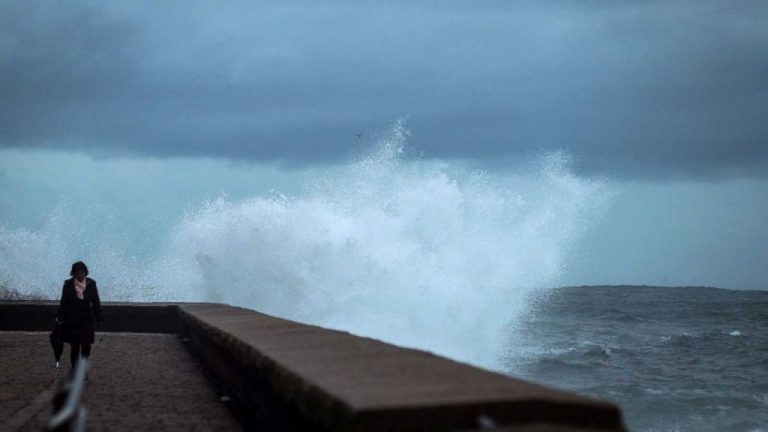 Siete provincias del este peninsular estarán mañana en aviso por viento, frío y oleaje