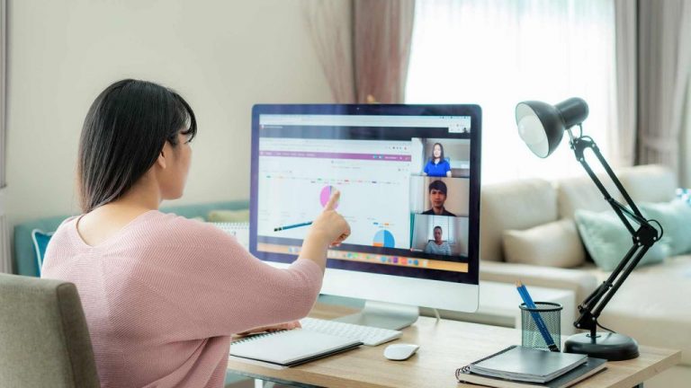 El lado negro de Zoom, Google Meet y las videollamadas