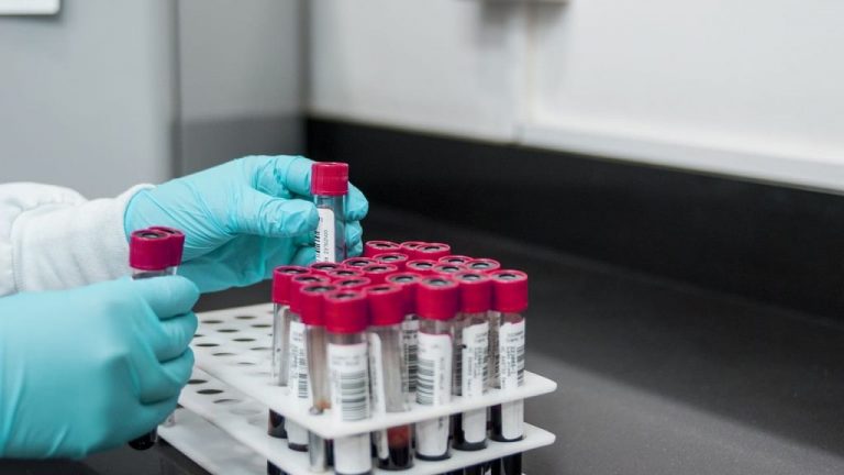 La pandemia se acelera en Ceuta con 50 positivos más, con 237 activos