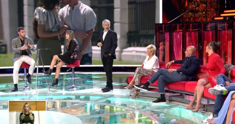 'La isla de las tentaciones': ¿Qué pasó entre las parejas en el avión de vuelta a España?