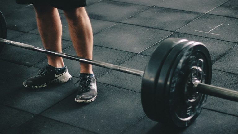 ¿Cardio o fuerza? El mejor entrenamiento para bajar de peso