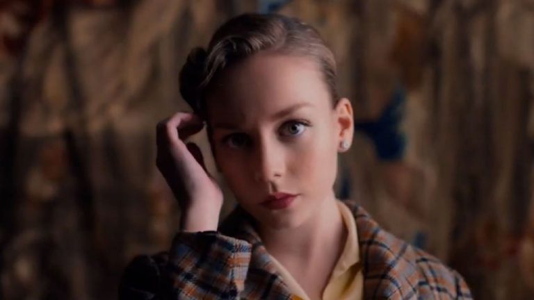 De 'Élite' a 'Alguien tiene que morir': así es la evolución de Ester Expósito