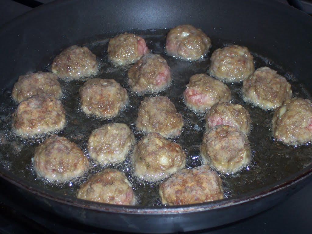 Cómo hacer una sopa de albóndigas deliciosa y nutritiva