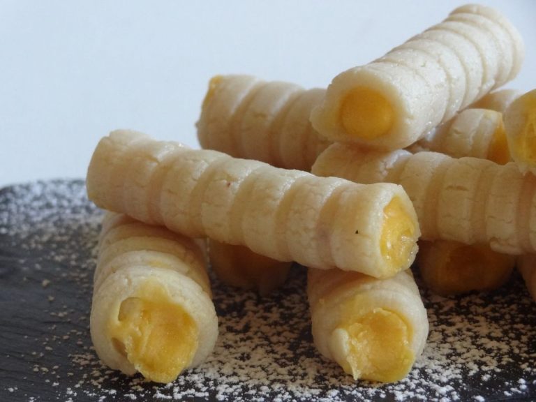 Cómo hacer unos huesos de santo perfectos para el día de Todos los Santos