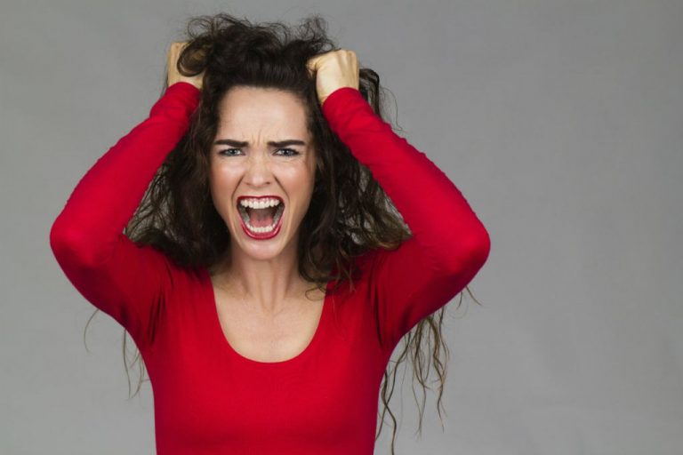 Si estás siempre de mal humor, eres más inteligente que los demás