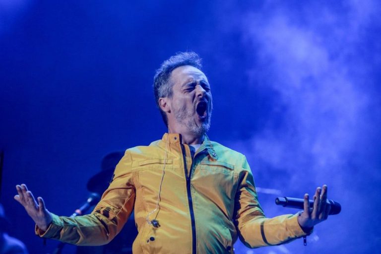 El 'Viaje inolvidable' de Love of Lesbian llega a más de 15 países americanos vía streaming