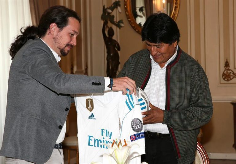 Iglesias celebra la victoria del partido de Evo, lo que supone una 