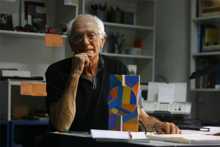 Córdoba llora el fallecimiento del arquitecto y escultor Juan Serrano, una 