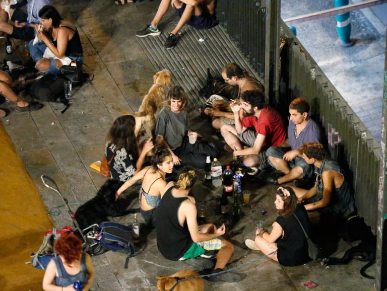 El paro juvenil se dispara hasta el 40,4% en el tercer trimestre, su valor más alto desde 2017