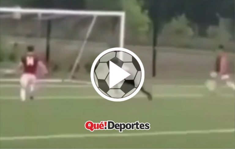 La fácil era rendirse, pero este portero logra el milagro