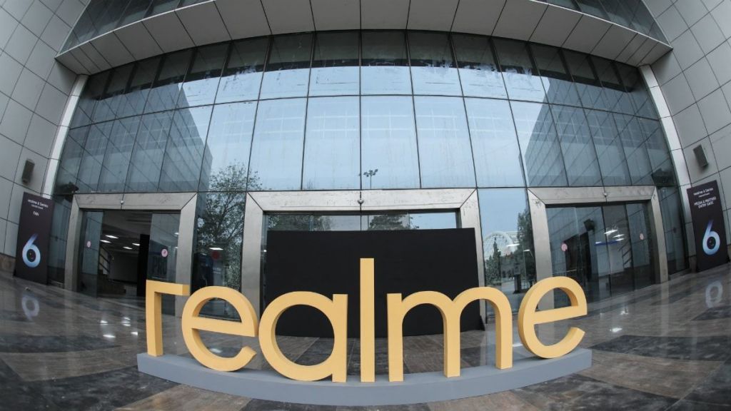 realme