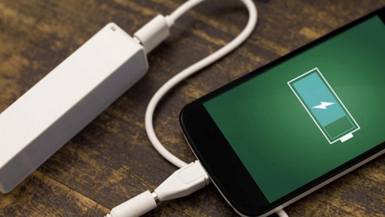 Por qué no debes dejar el smartphone cargando toda la noche