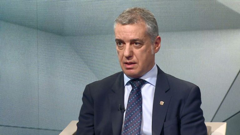 Urkullu pide a Casado que 