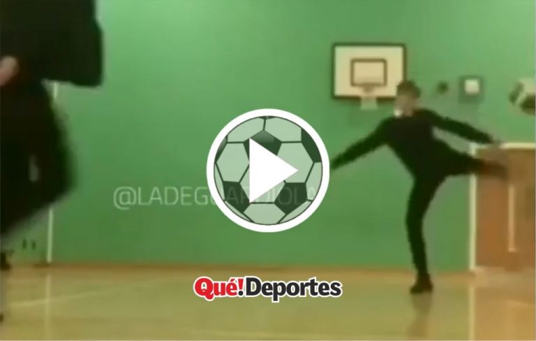 ¡Mira! Hago la volea de Zidane...pero no me sale igual