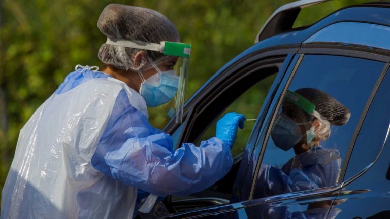Euskadi suma 1.420 contagios y descienden a 60 las nuevas hospitalizaciones