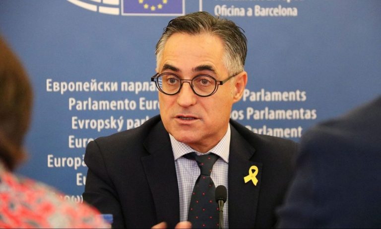 Conseller catalán de Empresa propone reabrir al 50% las terrazas de bares y restaurantes a mediodía