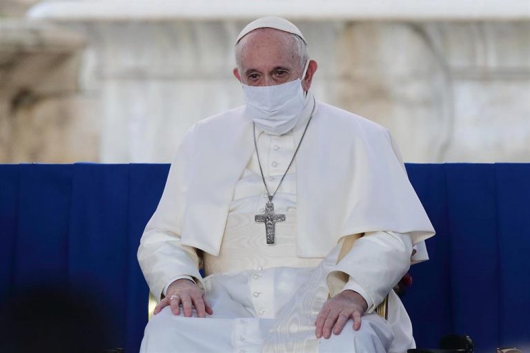 El Papa pide a los jóvenes que luchen contra la cultura del 