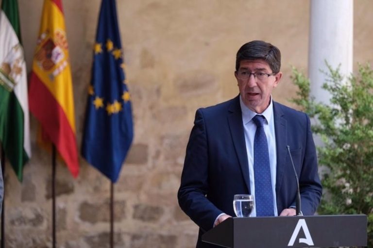 Andalucía propone una tarjeta sanitaria europea para favorecer la movilidad turística