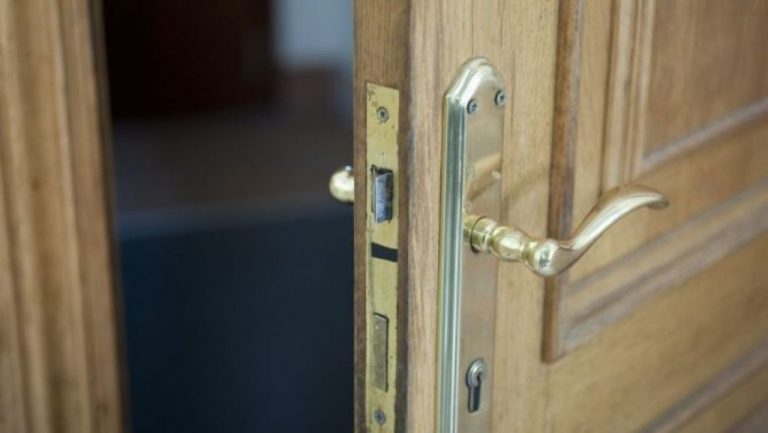 Cómo cambiar un bombín