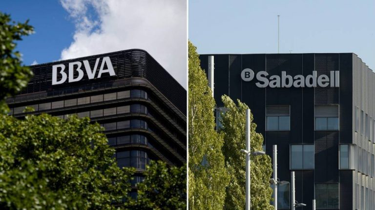 Barclays calcula que la fusión de BBVA y Sabadell conllevaría el cierre de más de 1.200 sucursales