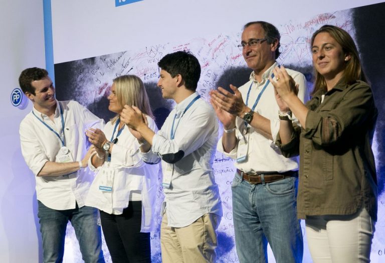 Casado prepara la renovación de la cúpula de NNGG del PP