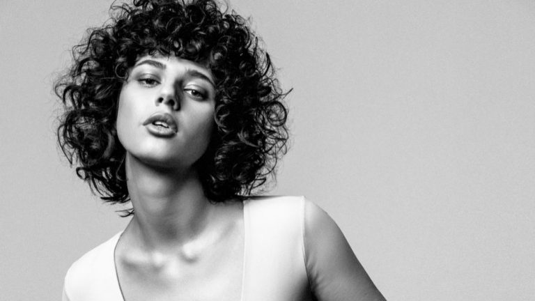 Champús en seco: ¿de verdad funcionan igual que los normales?