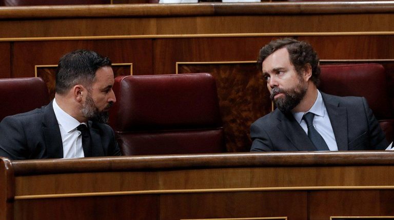 El PSOE pide al Gobierno regular los 'lobbies'