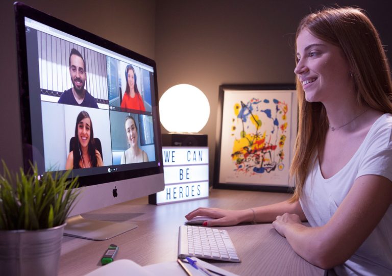 Cambridge felicita a profesores de inglés y alumnos por su compromiso durante la pandemia