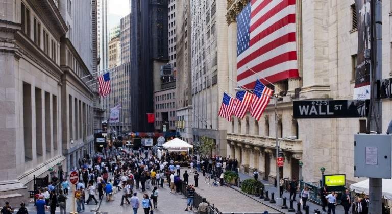 Wall Street abre con alzas superiores al 5% ante los avances de Pfizer sobre la vacuna y la victoria de Biden