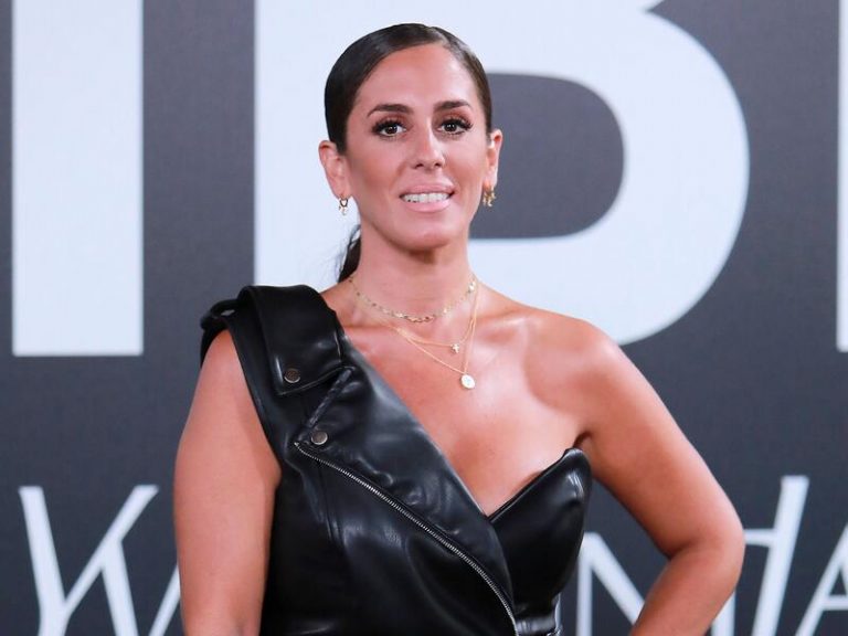 Anabel Pantoja publica su primer libro, 'Sálvame para curvys'