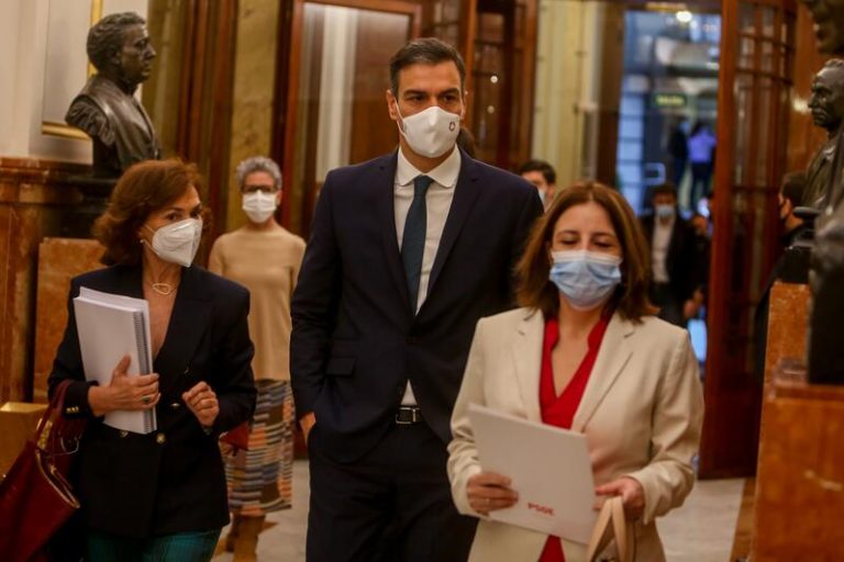 Calvo pide esperar al 9-N para decidir sobre el confinamiento domiciliario: 