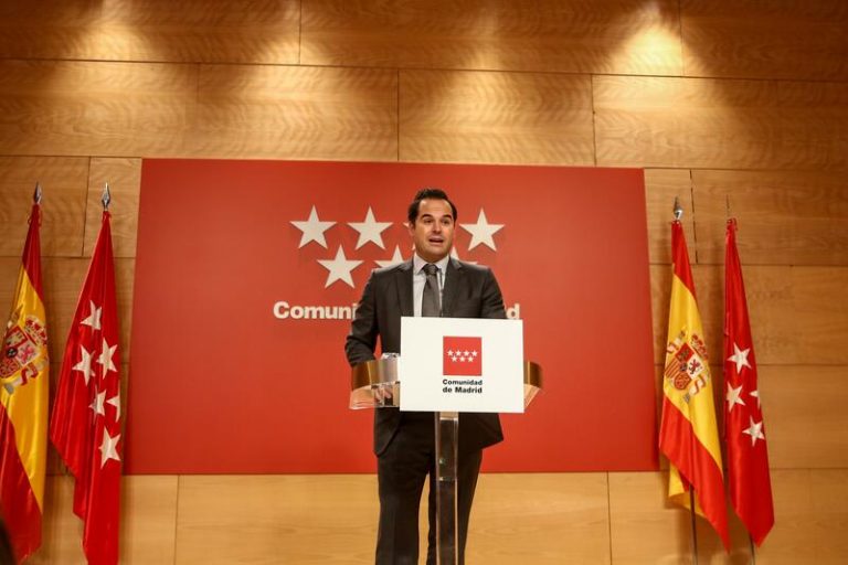 Aguado cree que cerrar Madrid es un 