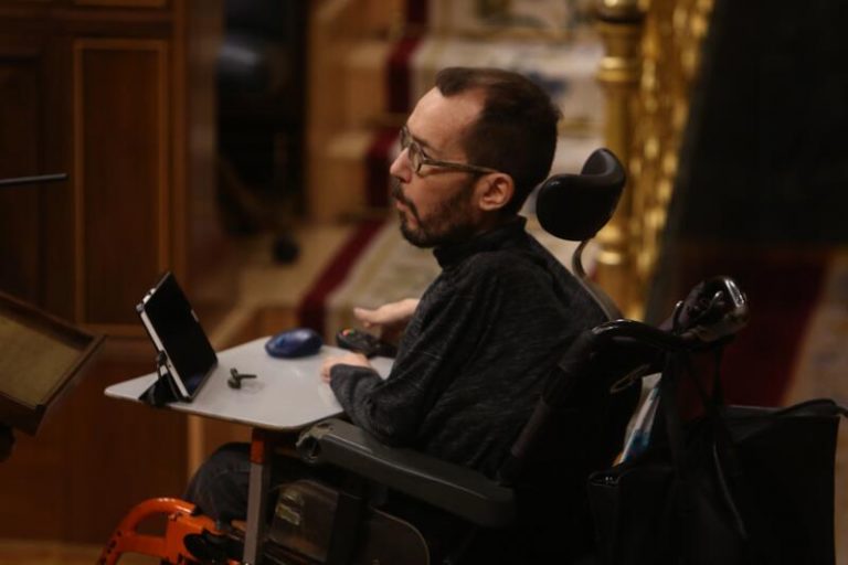 Echenique asegura que en los disturbios negacionistas 