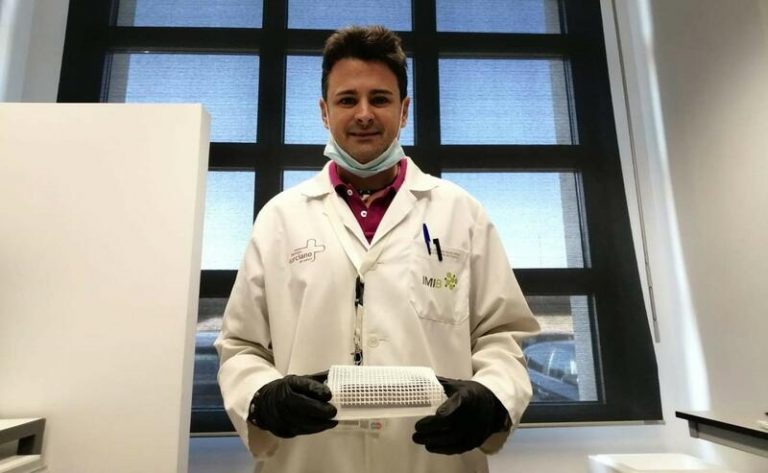 Investigadores españoles crean 'trampas' para detectar el virus en superficies que no se han tocado
