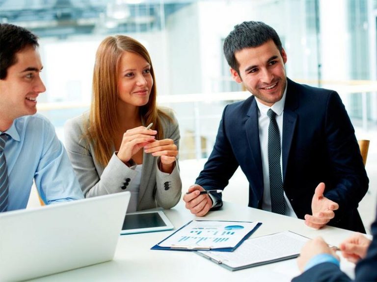 Solo uno de cada cinco jóvenes muestra entusiasmo por las marcas buscando empleo