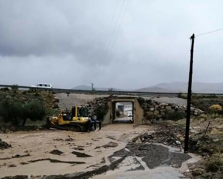 Las lluvias se ceban con Ardales (Málaga), que suspende las clases Las lluvias se ceban con Ardales (Málaga), que suspende las clases