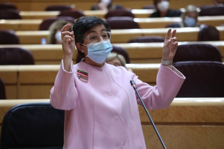 Laya dice que quieren 